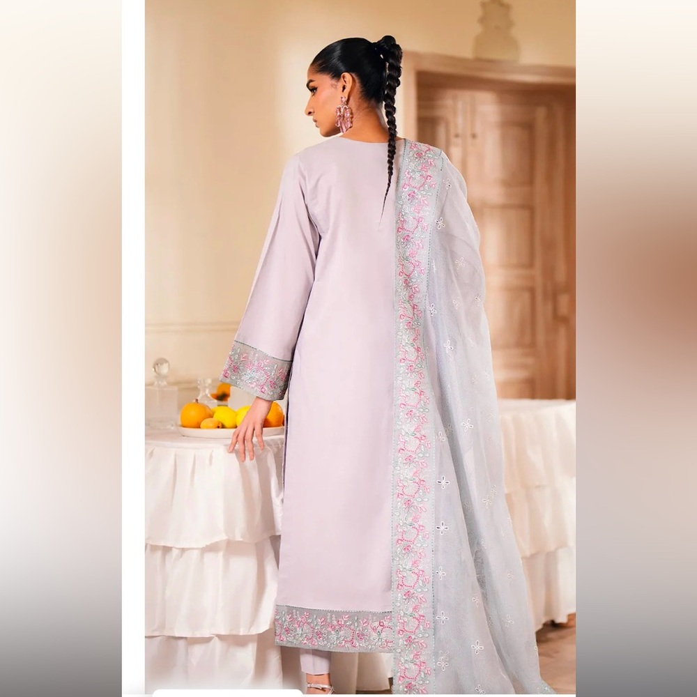 Maryum & Maria Embroidered Suit - Picture 3 of 17